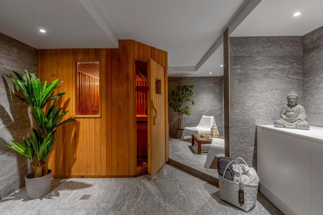 Sasso Boretto, Luxury Holiday Apartments 阿斯科纳 外观 照片