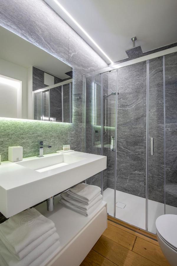 Sasso Boretto, Luxury Holiday Apartments 阿斯科纳 外观 照片