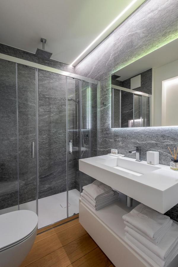 Sasso Boretto, Luxury Holiday Apartments 阿斯科纳 外观 照片