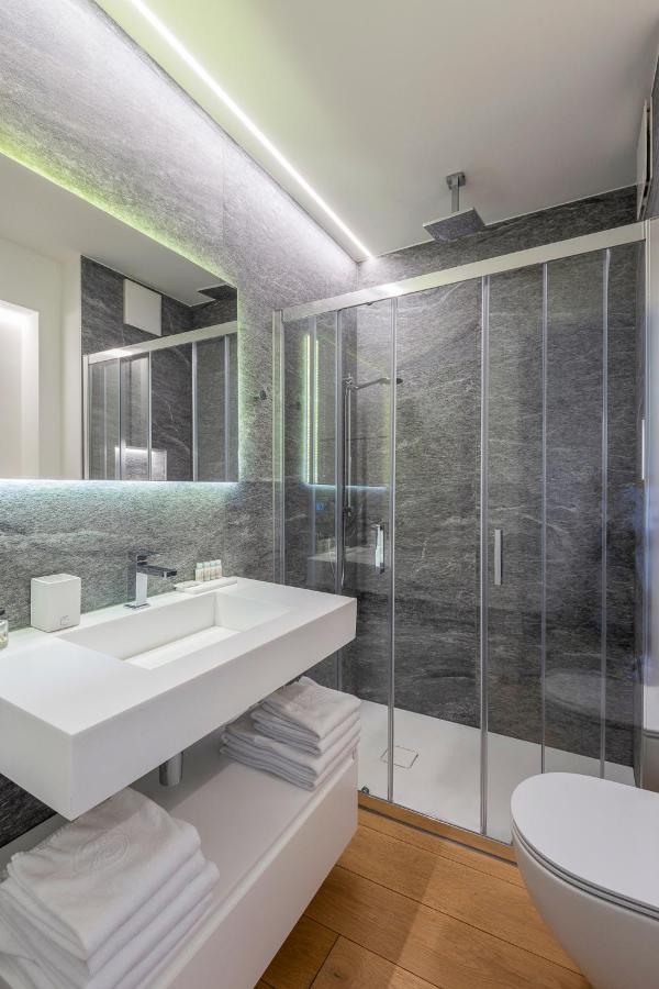 Sasso Boretto, Luxury Holiday Apartments 阿斯科纳 外观 照片